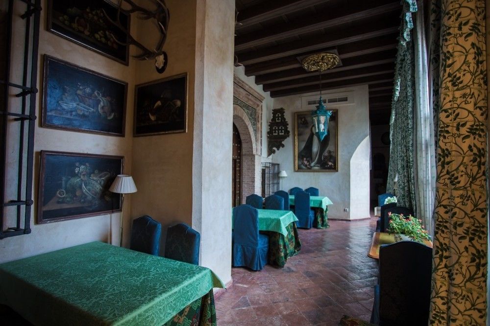 El Palacio De San Benito Cazalla de la Sierra Exterior photo